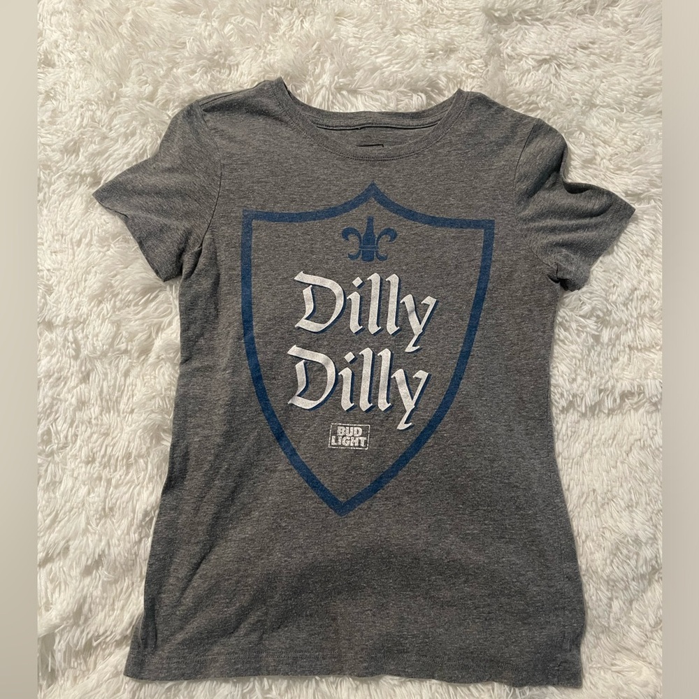 women’s bud light graphic tshirt
